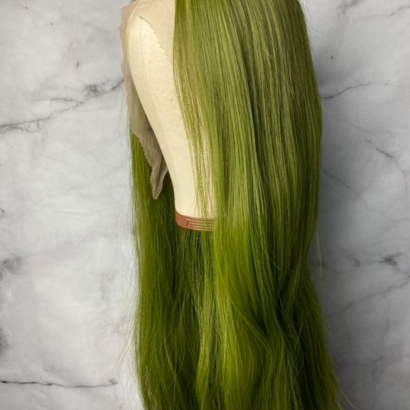 Dark Green Silky Lace Wig - Picture 5 of 9
